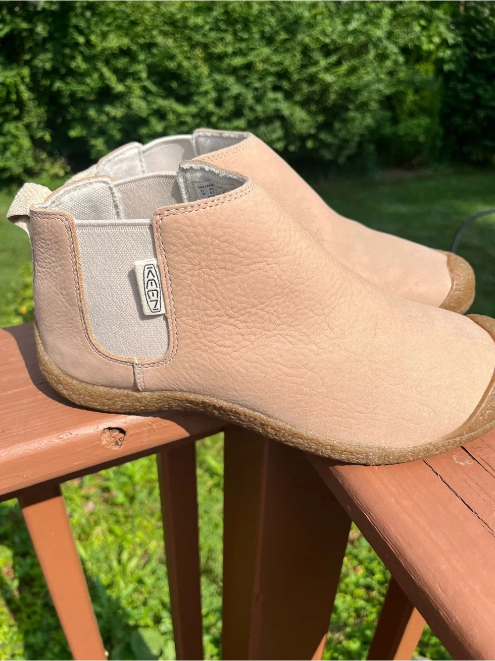 KEEN Women's Mosey Chelsea Leather Ankle Boots - Safari Birch Size 8.5 NEW